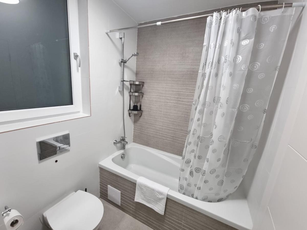 Grand Look & Best Location For Business On Bucureşti Ngoại thất bức ảnh