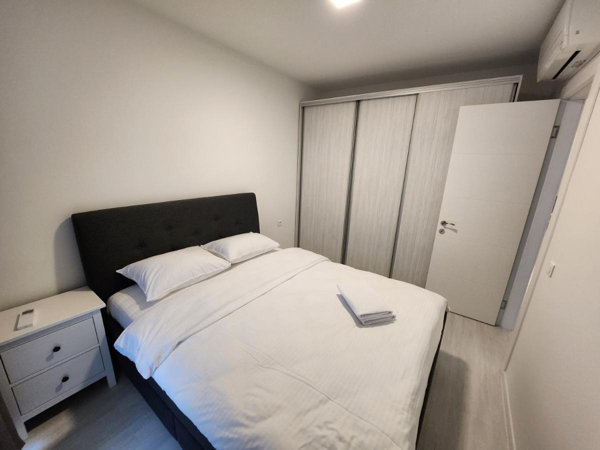 Grand Look & Best Location For Business On Bucureşti Ngoại thất bức ảnh