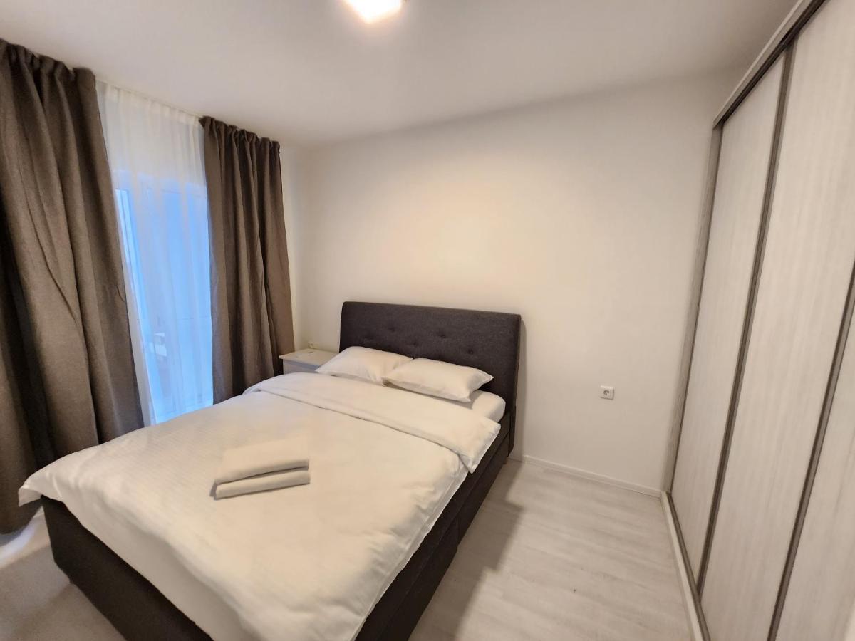 Grand Look & Best Location For Business On Bucureşti Ngoại thất bức ảnh